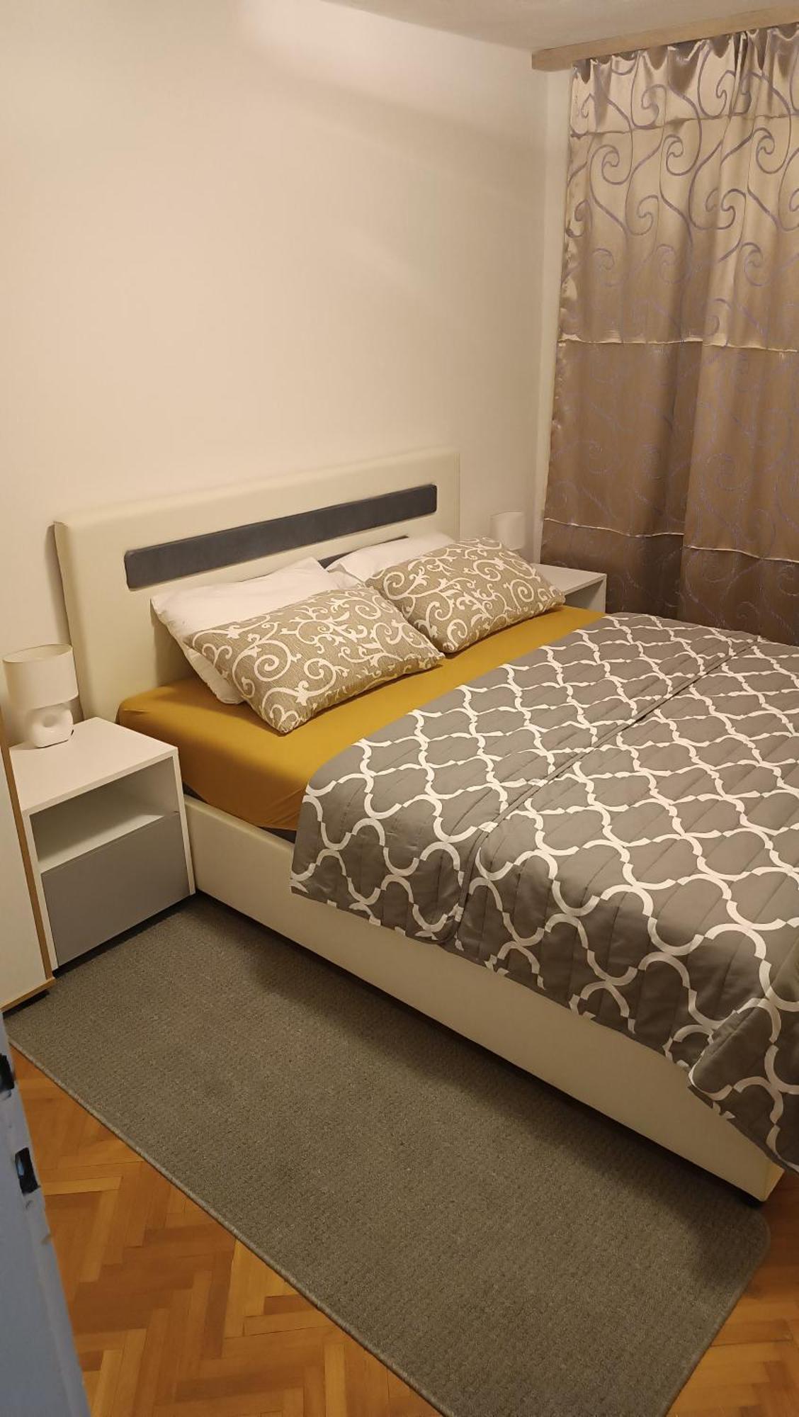 Ferhadija Apartment ซาราเยโว ภายนอก รูปภาพ