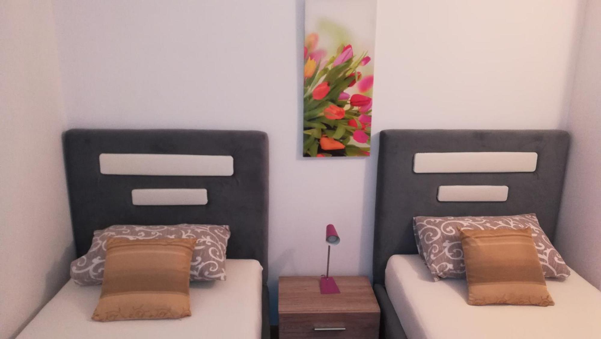 Ferhadija Apartment ซาราเยโว ภายนอก รูปภาพ